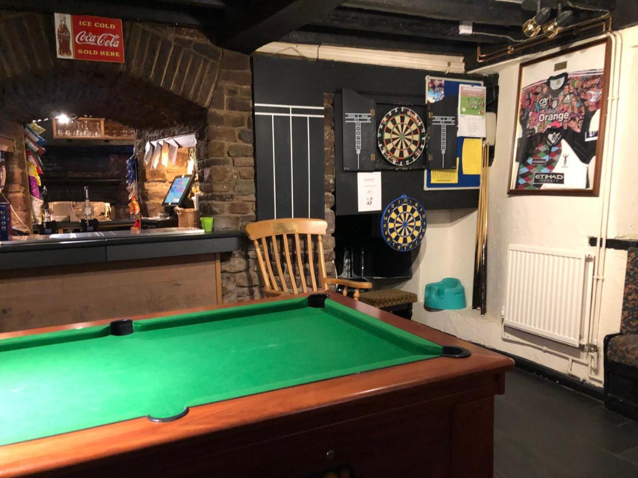 The Crosskeys Inn Usk Zewnętrze zdjęcie