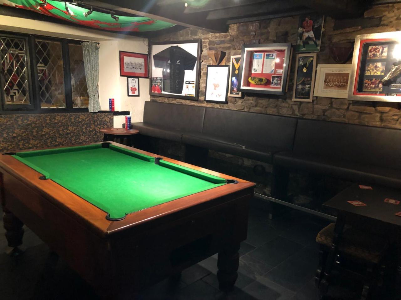The Crosskeys Inn Usk Zewnętrze zdjęcie